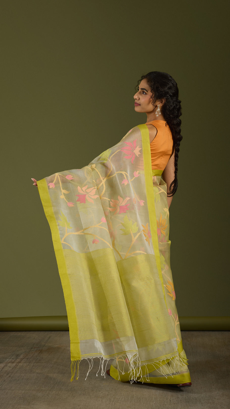 Suhani Bahar